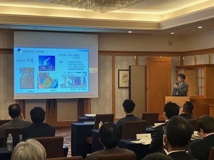 0a5b760a7eb8cdf43fe2d37d16ef6016